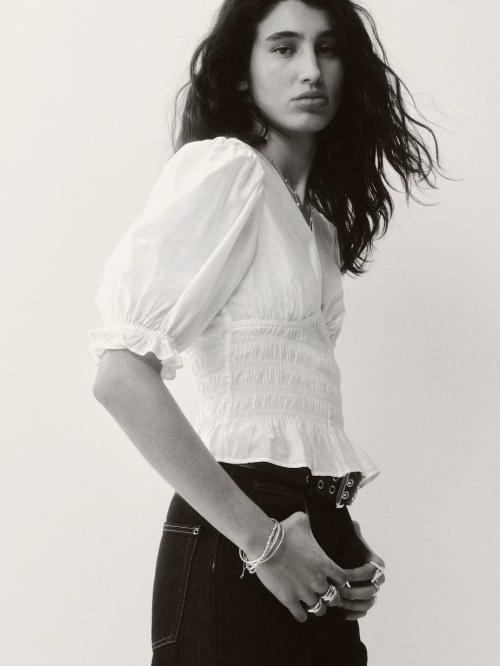 H&M White Smocked Peplum V-Neck Puff Sleeve Blouse - Picture 3 of 9